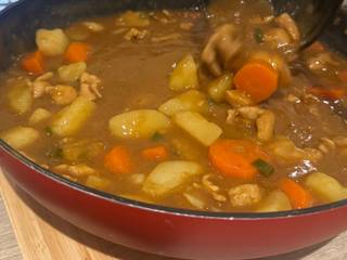 雞腿肉咖喱🍛(鍋子煮飯、含備料時間、去腥方法)
