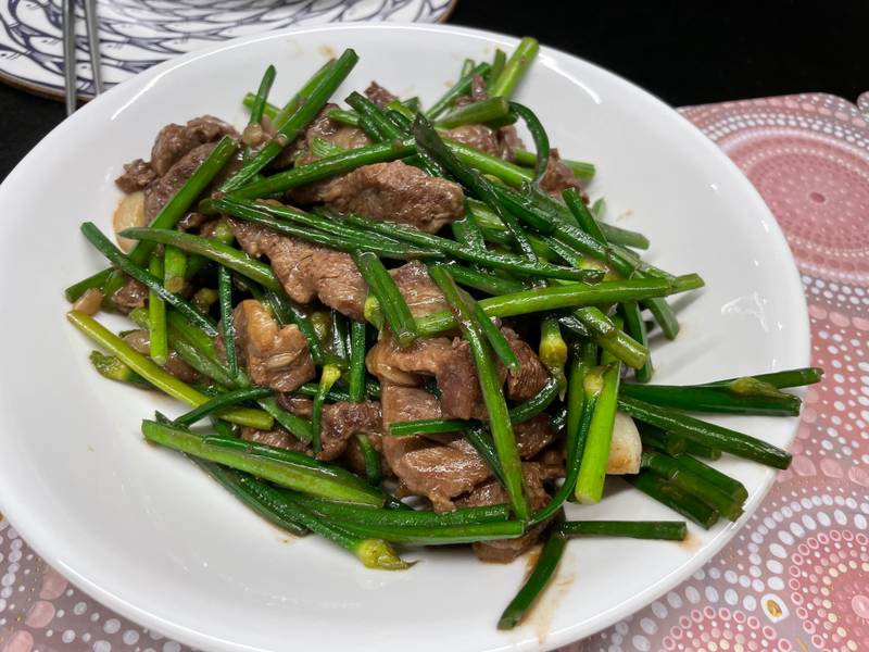 韭菜花炒牛肉